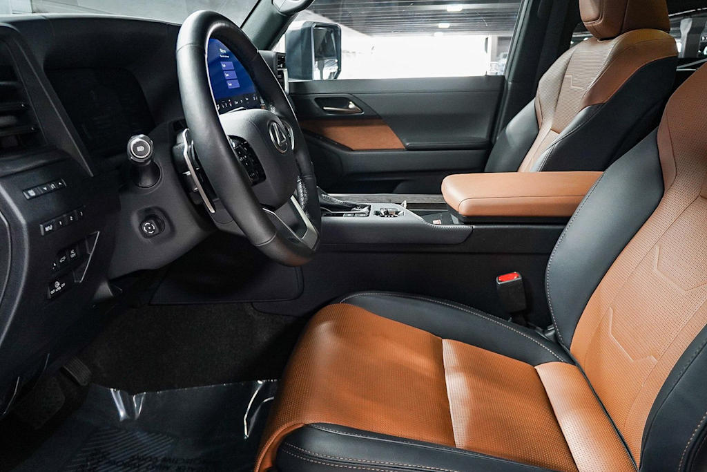 Thumbnail: 2025 Lexus ES - 11