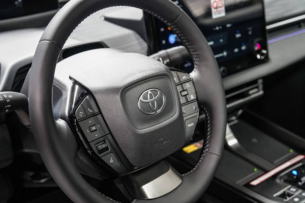 Thumbnail: 2026 Toyota C-HR - 13
