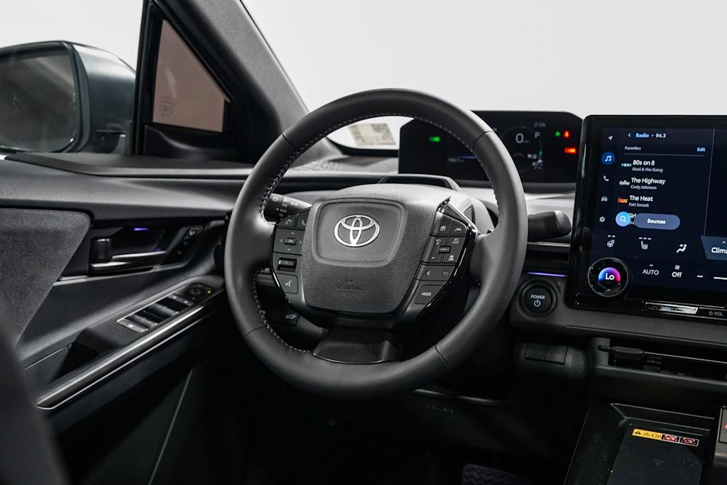 Thumbnail: 2026 Toyota C-HR - 12