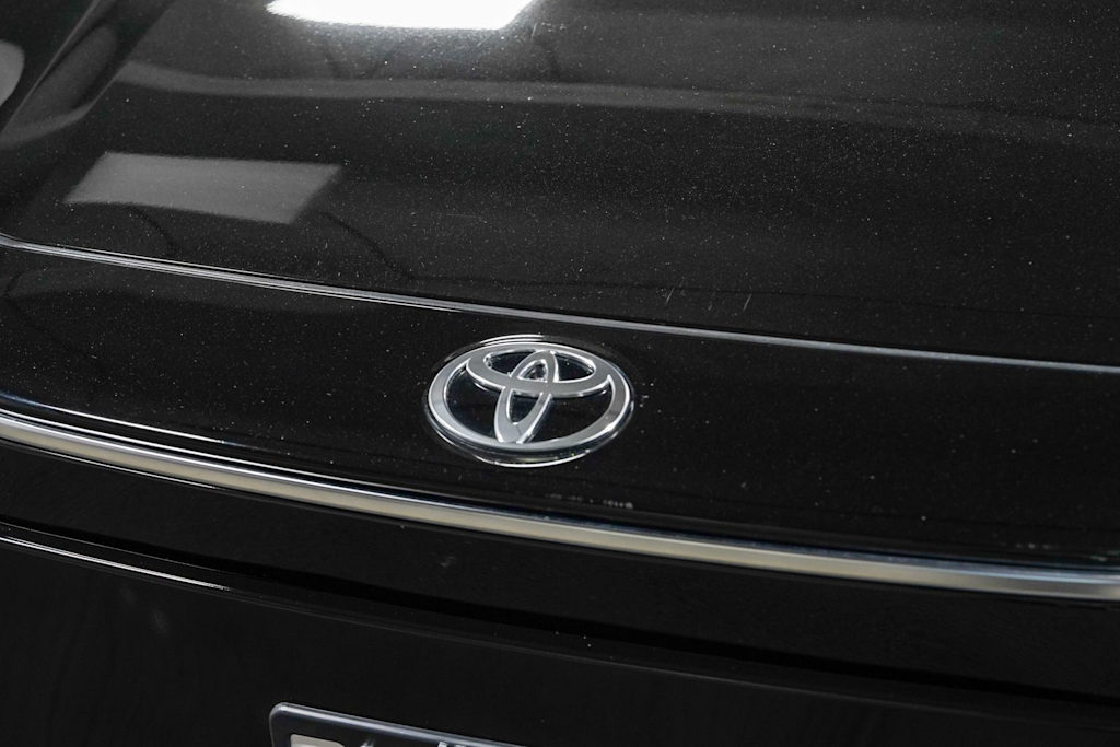 Thumbnail: 2023 Toyota bZ4X - 5