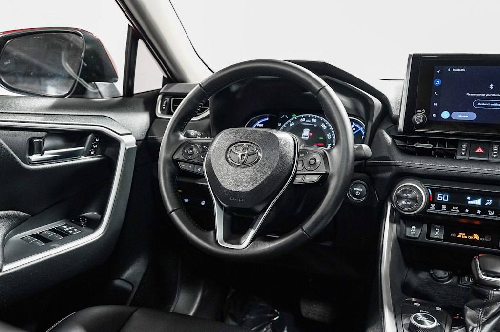 Thumbnail: 2025 Toyota RAV4 - 12