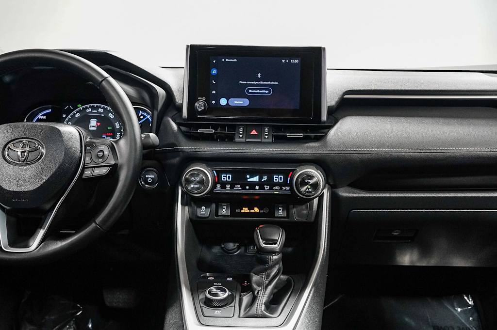 Thumbnail: 2025 Toyota RAV4 - 8