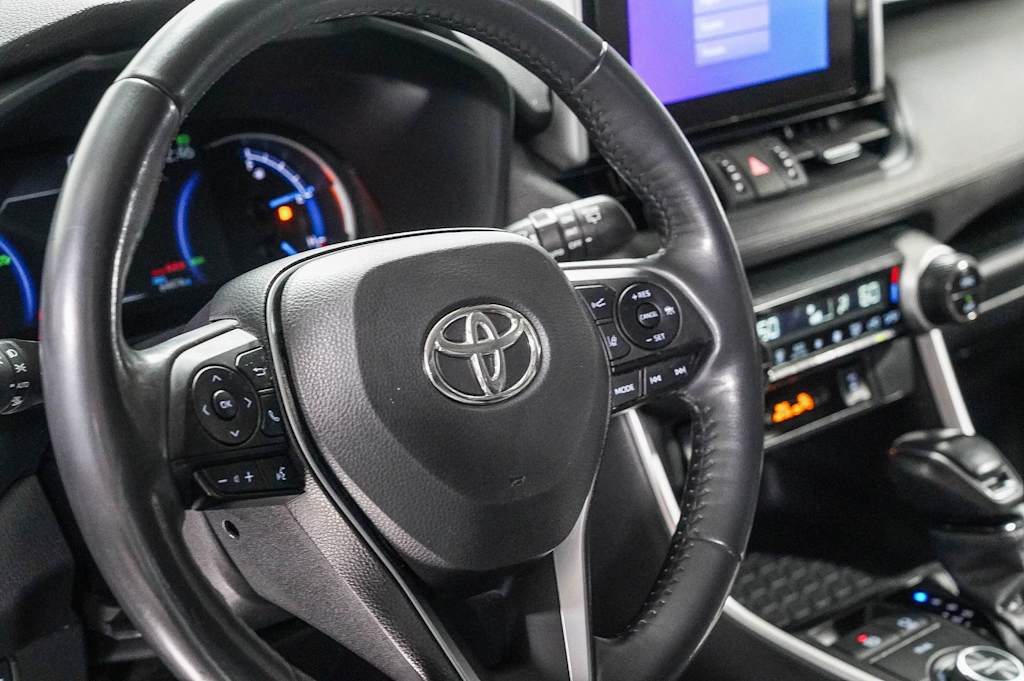 Thumbnail: 2023 Toyota RAV4 - 13
