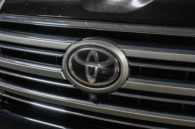 Thumbnail: 2017 Toyota Land Cruiser - 6