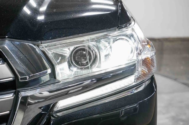 Thumbnail: 2017 Toyota Land Cruiser - 23