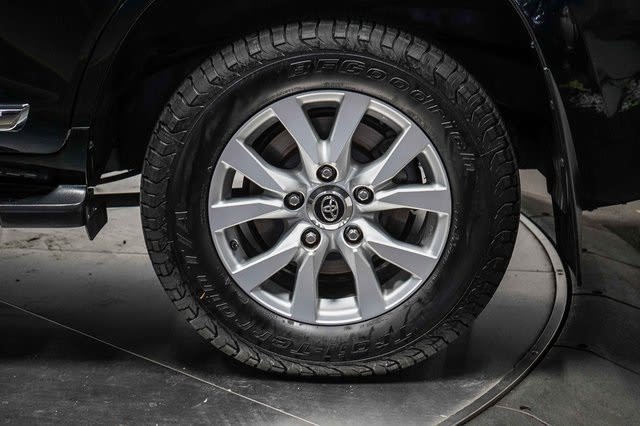 Thumbnail: 2017 Toyota Land Cruiser - 24