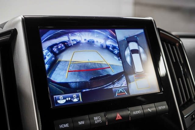 Thumbnail: 2017 Toyota Land Cruiser - 30