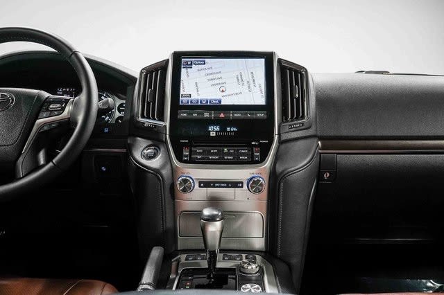 Thumbnail: 2017 Toyota Land Cruiser - 9