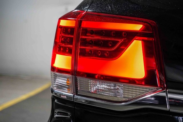 Thumbnail: 2017 Toyota Land Cruiser - 25