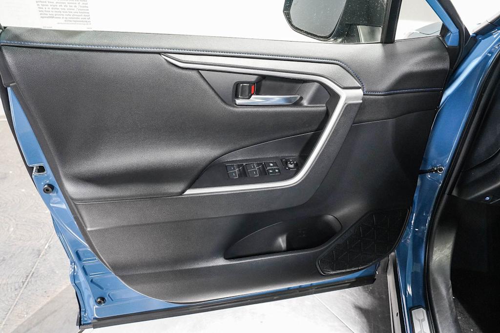Thumbnail: 2022 Toyota RAV4 - 27