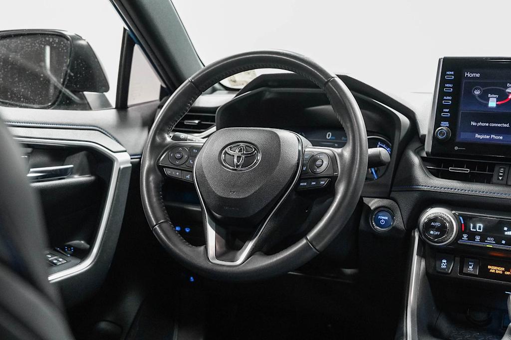 Thumbnail: 2022 Toyota RAV4 - 13