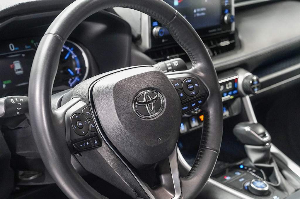 Thumbnail: 2022 Toyota RAV4 - 14