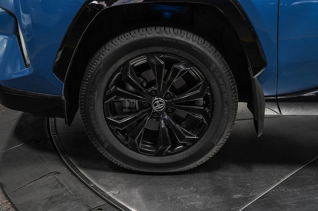 Thumbnail: 2022 Toyota RAV4 - 7