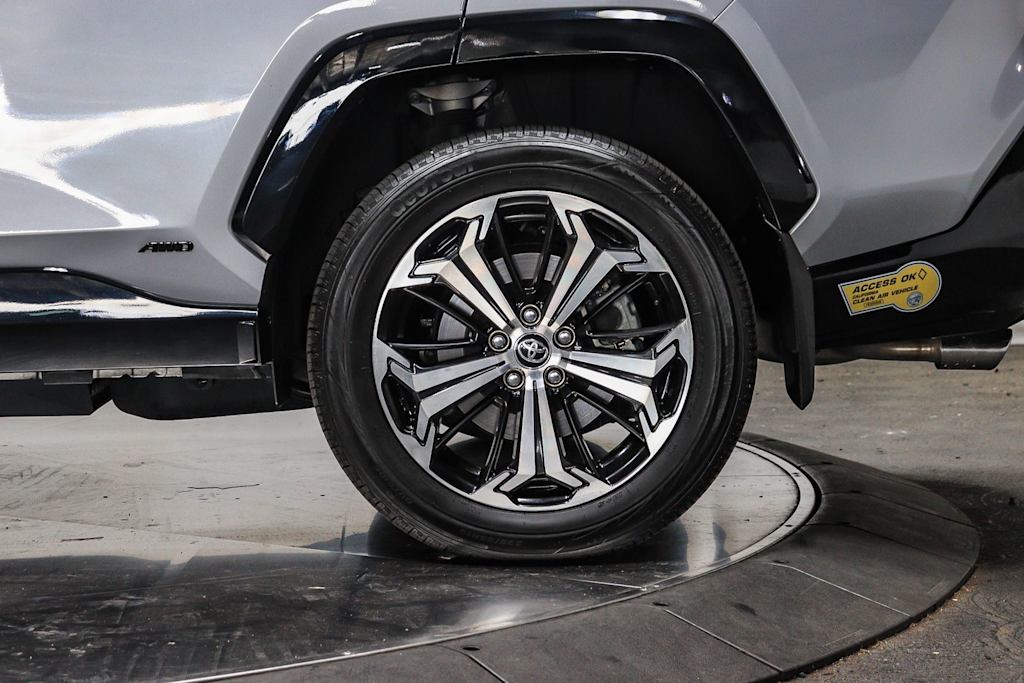 Thumbnail: 2022 Toyota RAV4 - 23