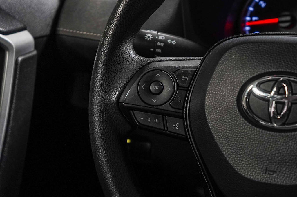 Thumbnail: 2019 Toyota RAV4 - 23