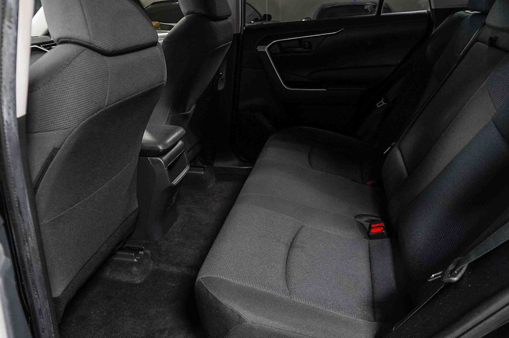 Thumbnail: 2019 Toyota RAV4 - 11