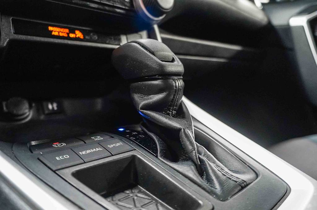 Thumbnail: 2019 Toyota RAV4 - 27