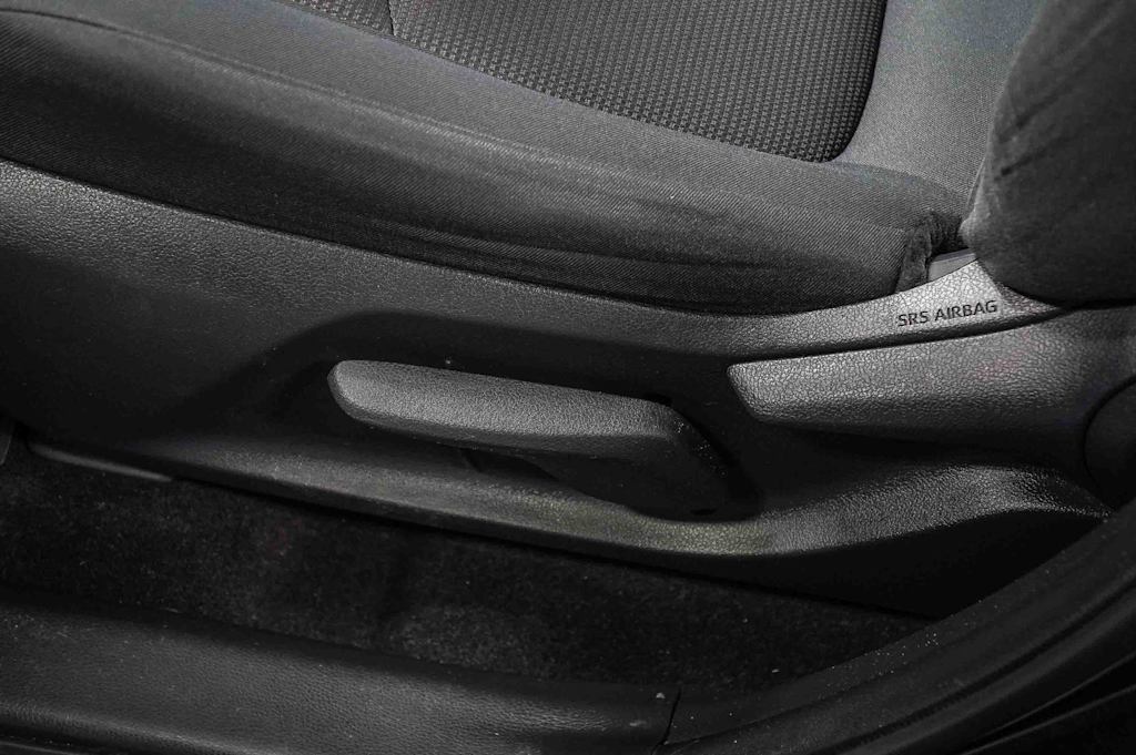 Thumbnail: 2019 Toyota RAV4 - 26