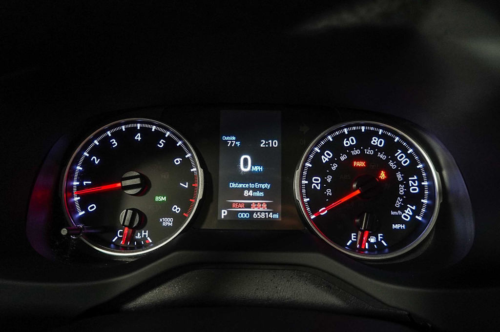 Thumbnail: 2019 Toyota RAV4 - 14