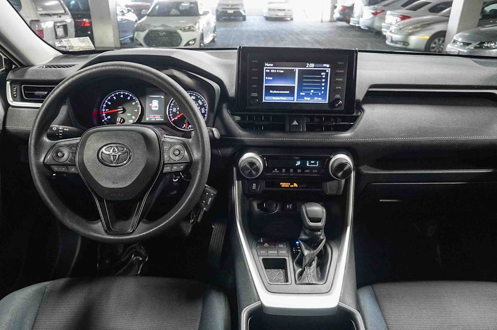 Thumbnail: 2019 Toyota RAV4 - 2