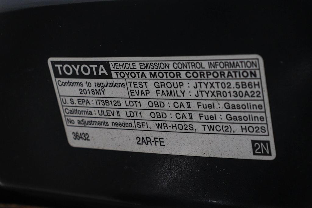 Thumbnail: 2018 Toyota RAV4 - 16