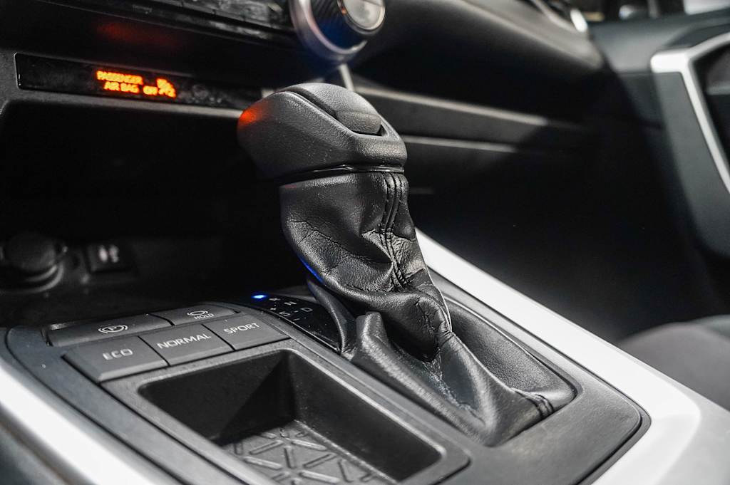 Thumbnail: 2019 Toyota RAV4 - 29