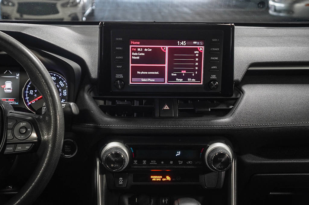 Thumbnail: 2019 Toyota RAV4 - 11