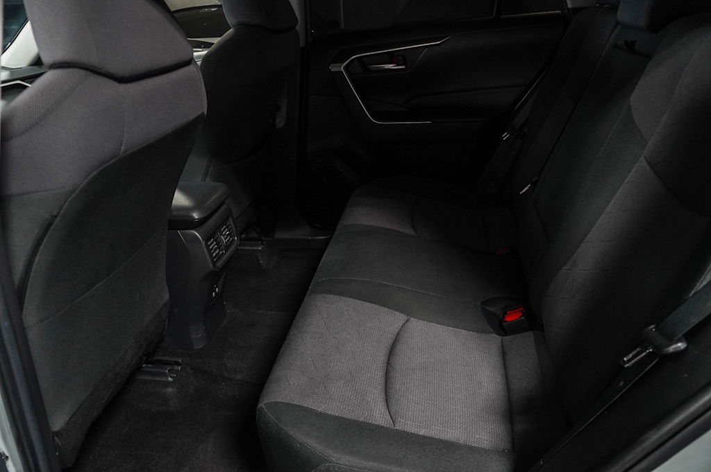 Thumbnail: 2019 Toyota RAV4 - 10
