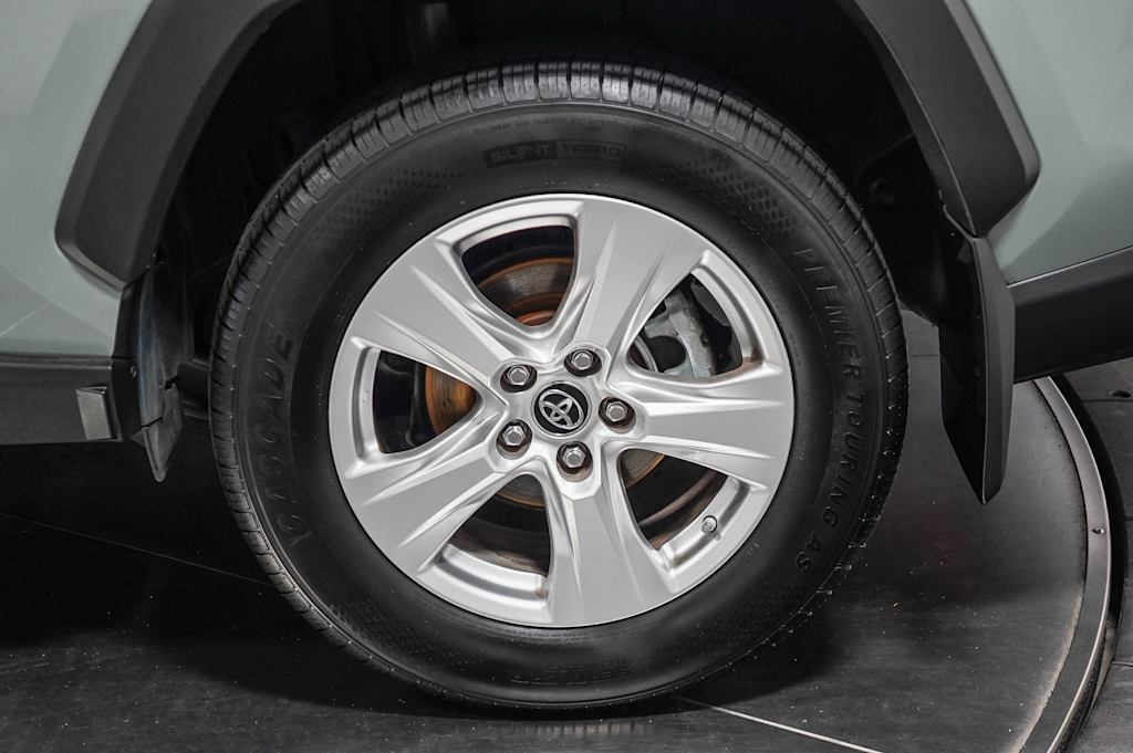 Thumbnail: 2019 Toyota RAV4 - 5