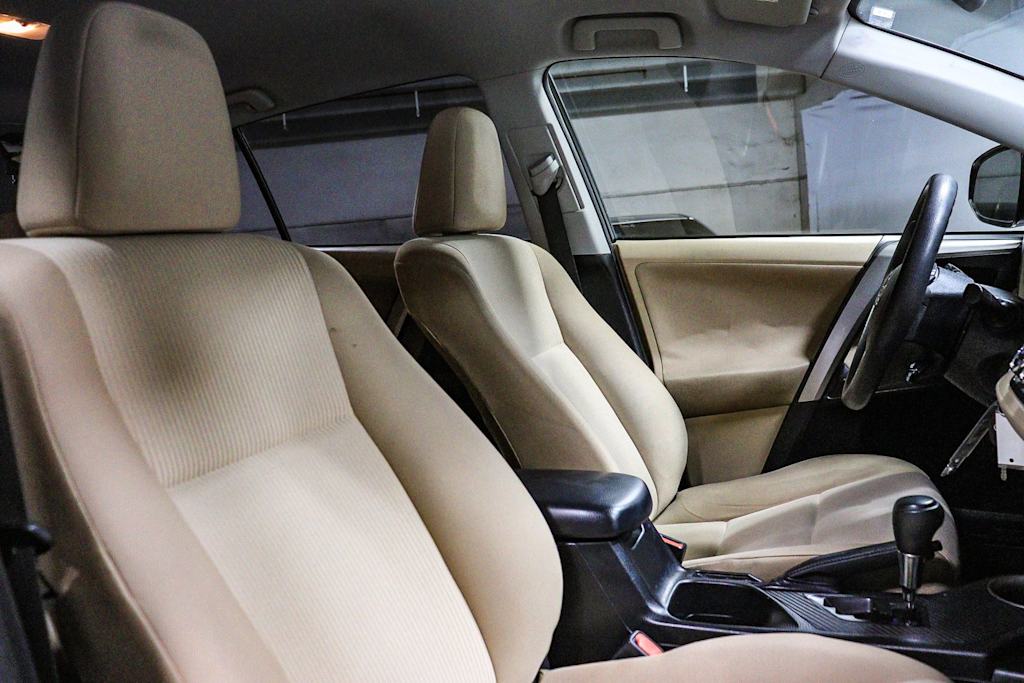 Thumbnail: 2013 Toyota RAV4 - 10