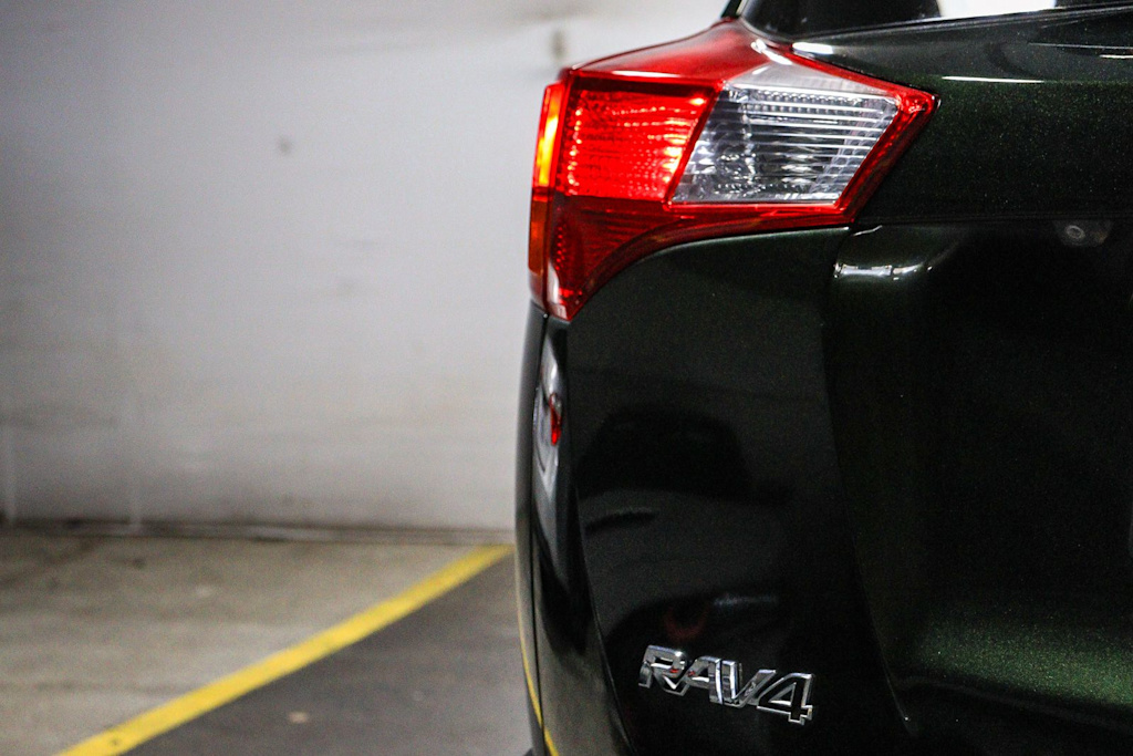 Thumbnail: 2013 Toyota RAV4 - 6
