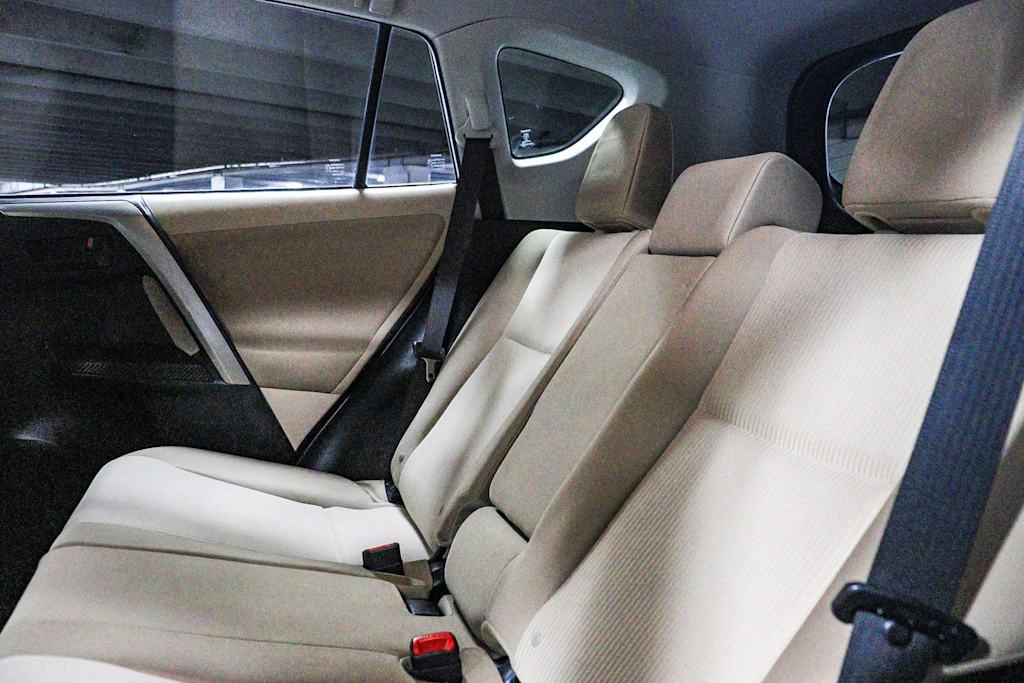 Thumbnail: 2013 Toyota RAV4 - 12