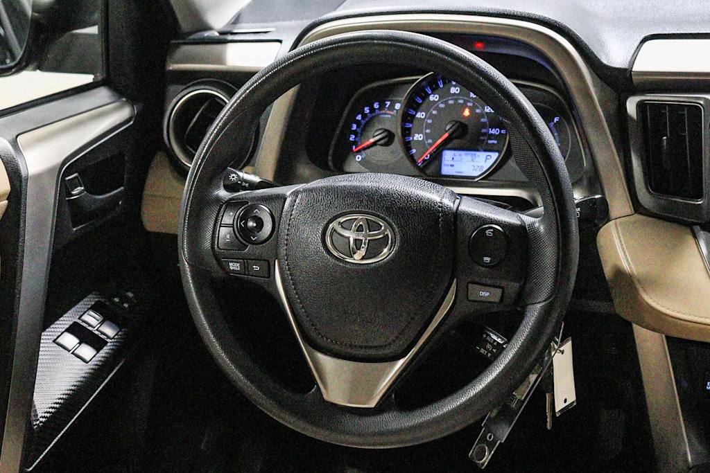 Thumbnail: 2013 Toyota RAV4 - 9