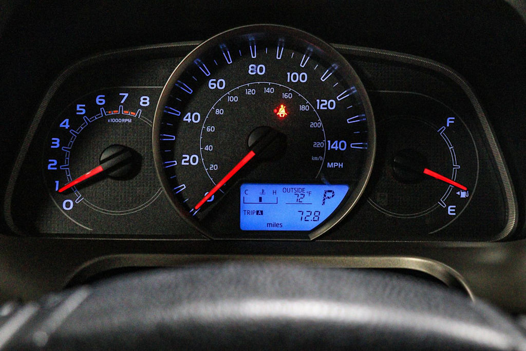 Thumbnail: 2013 Toyota RAV4 - 15