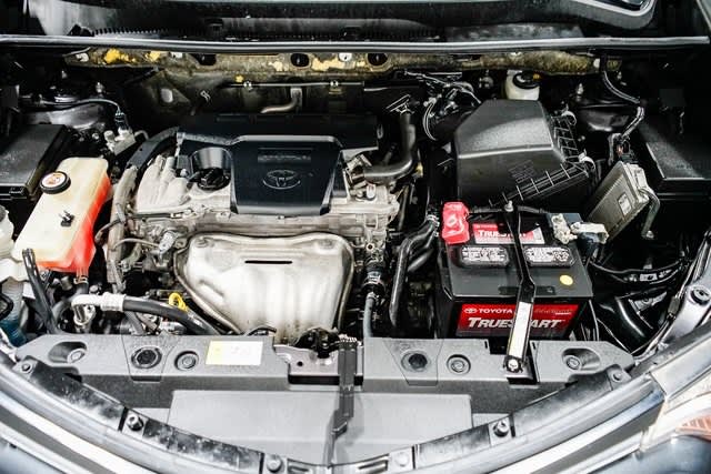 Thumbnail: 2018 Toyota RAV4 - 6