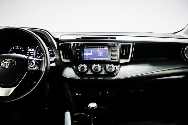 Thumbnail: 2018 Toyota RAV4 - 7