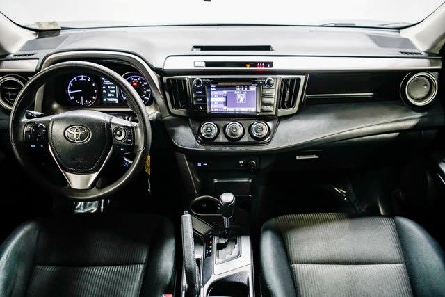 Thumbnail: 2018 Toyota RAV4 - 2