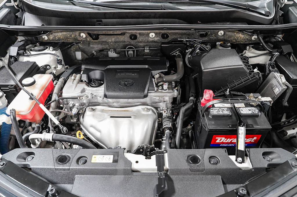 Thumbnail: 2018 Toyota RAV4 - 8
