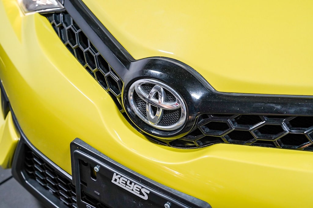 Thumbnail: 2017 Toyota Corolla iM - 20