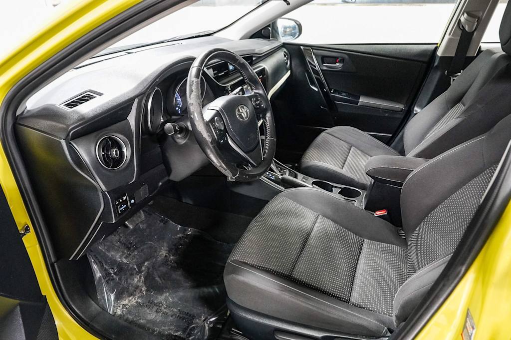 Thumbnail: 2017 Toyota Corolla iM - 8