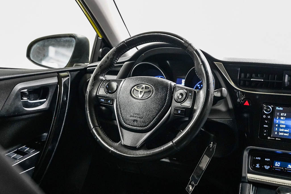 Thumbnail: 2017 Toyota Corolla iM - 10