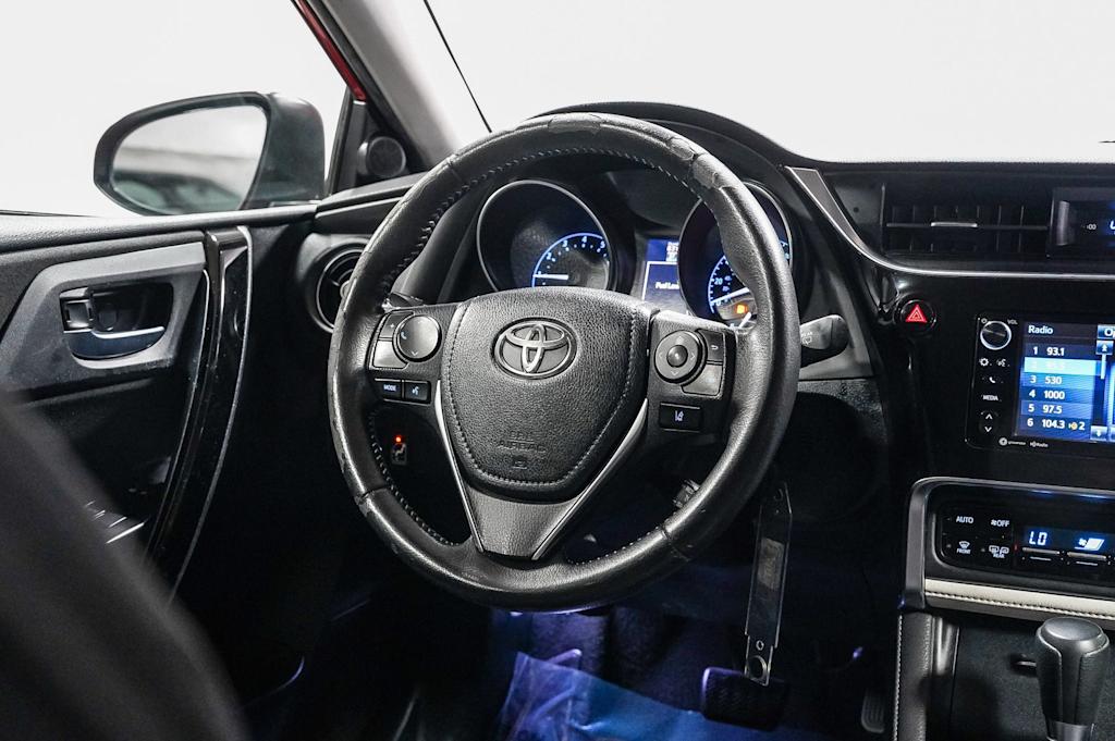 Thumbnail: 2017 Toyota Corolla iM - 13