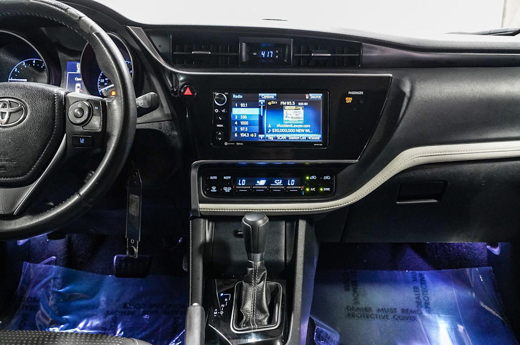 Thumbnail: 2017 Toyota Corolla iM - 9