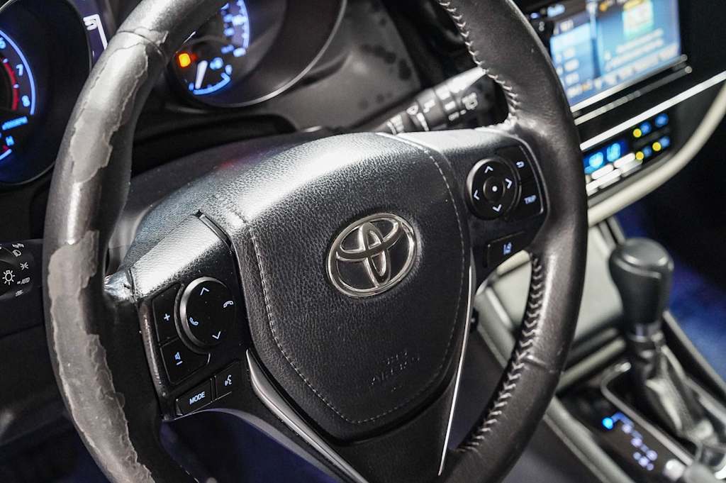 Thumbnail: 2017 Toyota Corolla iM - 14