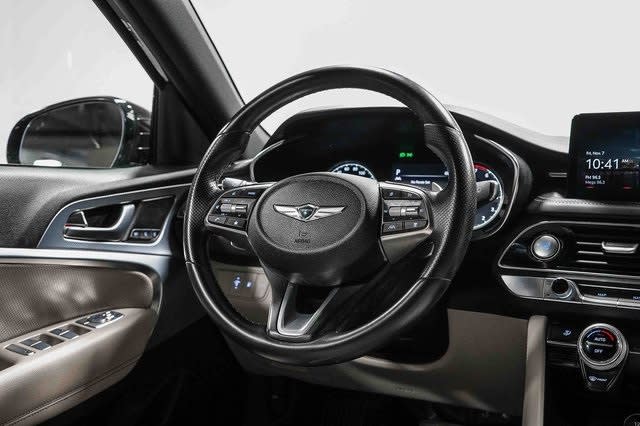 Thumbnail: 2023 Genesis G70 - 11