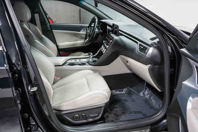 Thumbnail: 2023 Genesis G70 - 8