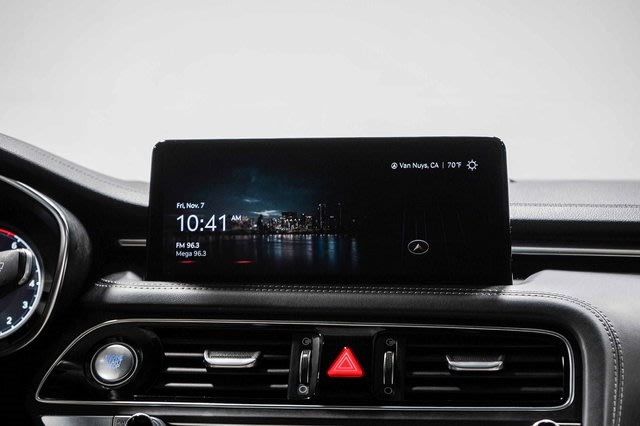 Thumbnail: 2023 Genesis G70 - 13