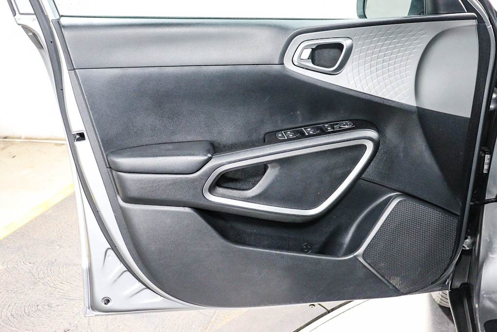 Thumbnail: 2023 Kia Soul - 26