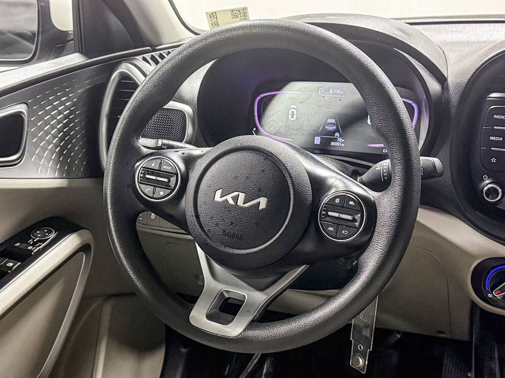 Thumbnail: 2023 Kia Soul - 9