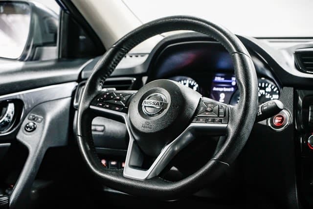 Thumbnail: 2020 Nissan Rogue - 12